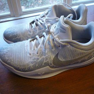 Kobe Mamba Rage size 8.0 White/Silver/Gray
